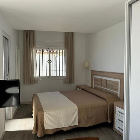 נרחה Apartamentos Perla Marina מראה חיצוני תמונה